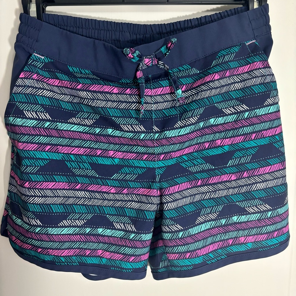 Columbia OmniShade Girls Shorts - medium 10/12